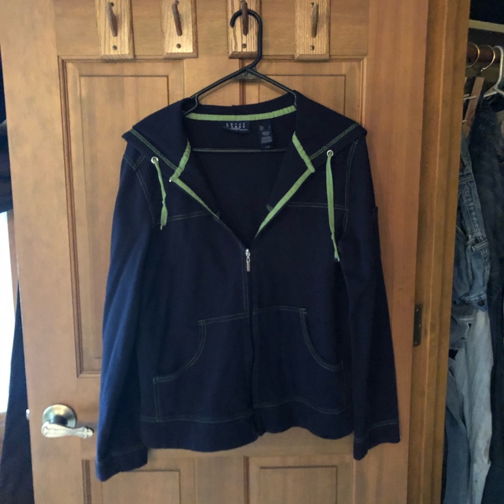 Athletic jacket